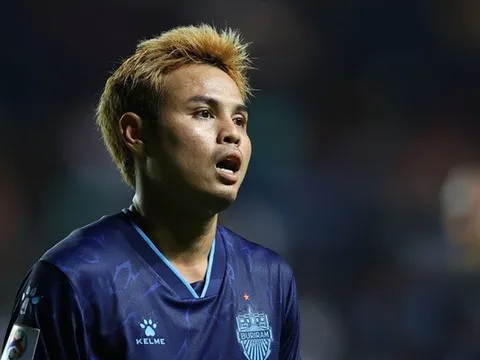 Theerathon Bunmathan: "Quả bom nổ chậm" của đội tuyển Thái Lan