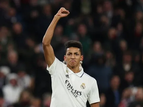 Cứu nguy cho Real, sự nghiệp sao trẻ sinh năm 2004 sang trang mới