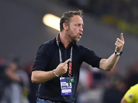 Chuỗi 12 trận AFF Cup bất bại của HLV Polking chấm dứt