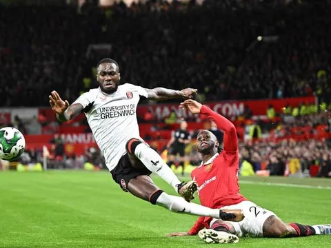 Lộ diện cầu thủ tiếp theo có thể chia tay Man Utd