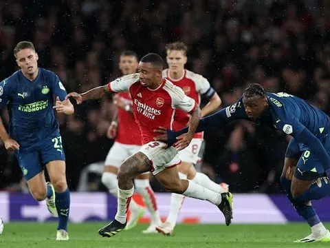 Điên rồ Gabriel Jesus