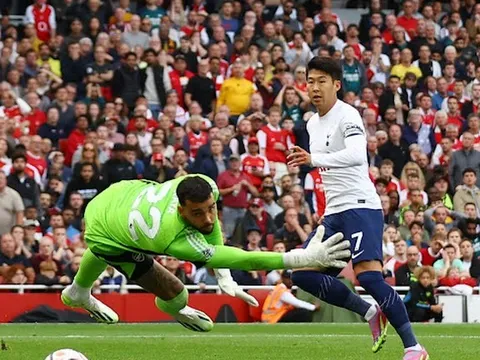 Arteta đã có quyết định giữa Raya và Ramsdale