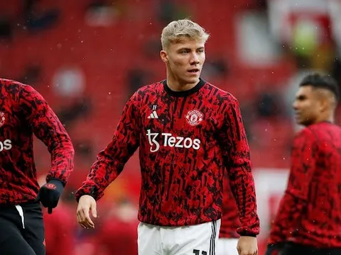 'Mọi thứ sẽ chuyển từ xấu sang tồi tệ hơn cho Man Utd'