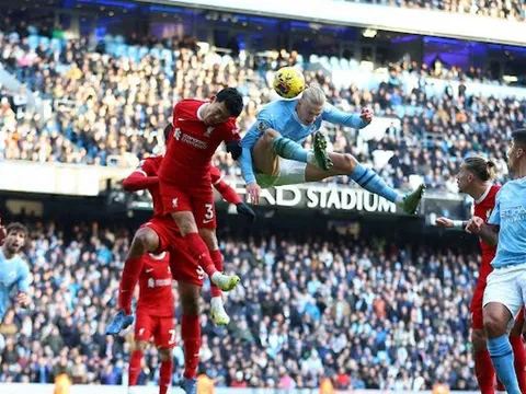 Hòa Man City, Liverpool là vua đảo ngược tình thế