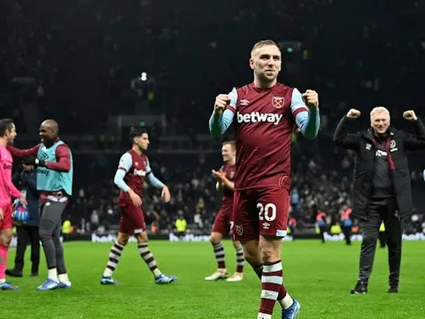 Phản ứng của HLV David Moyes khi West Ham hạ gục Tottenham