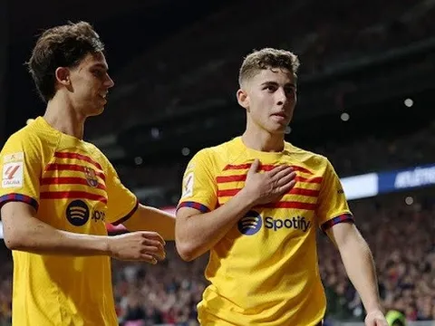 Ghi bàn, sao trẻ Barca tri ân đồng đội không ra sân