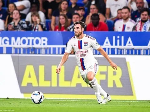 Luke Shaw chấn thương, Ten Hag tìm đến trò cũ