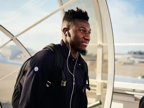 Tại sao Andre Onana không mặc áo số 1 tại M.U?