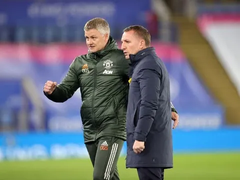 Tại sao bình luận của HLV Rodgers về Man Utd là vô nghĩa?