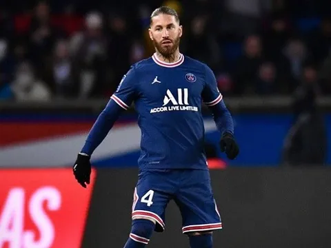 Tại sao Luis Enrique nói "Không" với Sergio Ramos?