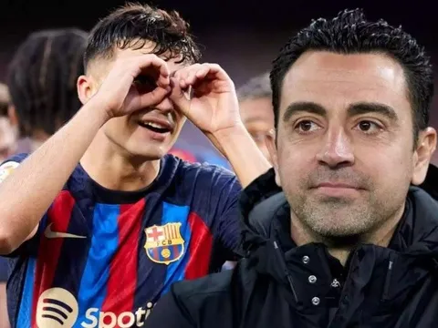 Tại sao Xavi muốn Pedri tiến bộ hơn nữa