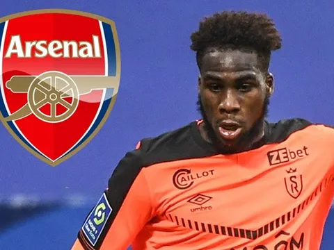 Tiền đạo Arsenal từng theo đuổi ám ảnh Serie A