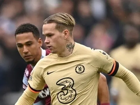 Tân binh 100 triệu euro của Chelsea lại gây thất vọng