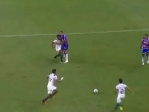 Tân binh Real đấm thẳng mặt đối thủ