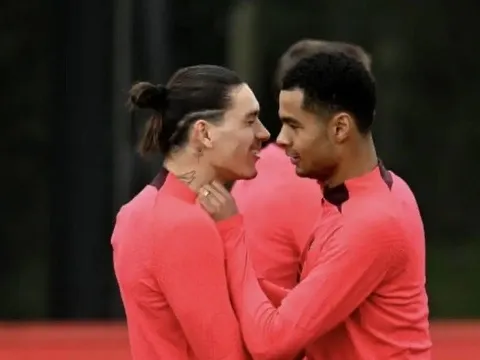 Tập buổi đầu tiên, Cody Gakpo gửi thông điệp 3 từ đến Liverpool