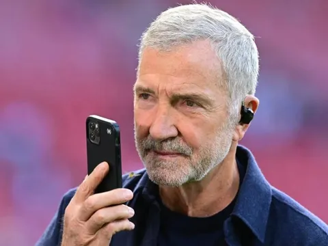 Souness tin mình có thể chơi tại Ả Rập ở tuổi 70