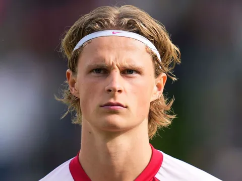 Ten Hag bán De Beek, chiêu mộ ngôi sao RB Salzburg