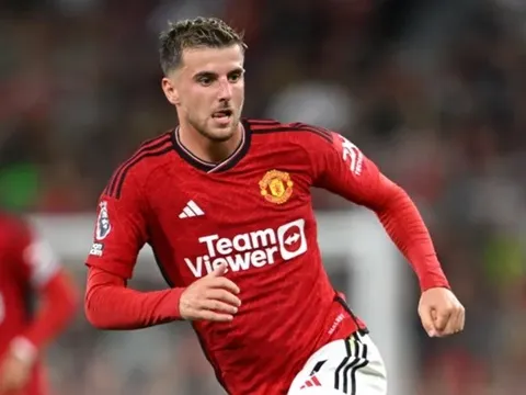 Ten Hag bảo vệ sáng kiến điên rồ về Mason Mount