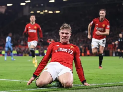 Ten Hag biết được Hojlund đang cần ai