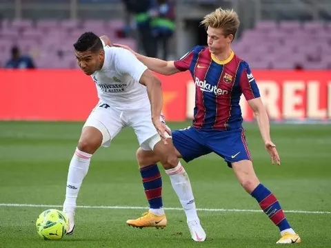 Ten Hag có chấp nhận đổi Casemiro lấy De Jong?