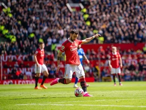Ten Hag đã tìm ra "vũ khí" lợi hại khác của Bruno Fernandes