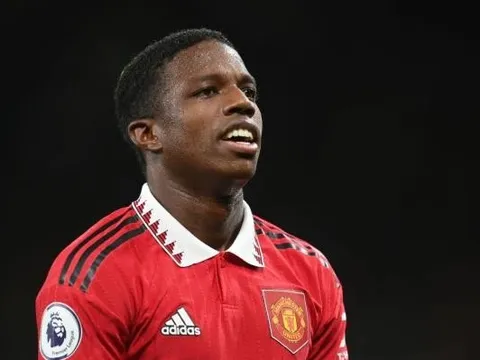 Ten Hag giải thích quyết định sử dụng Malacia và Elanga