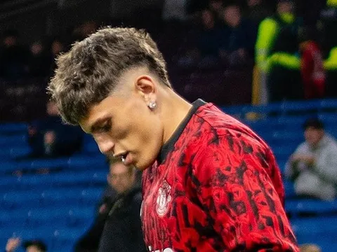 Ten Hag lý giải nguyên nhân Garnacho ngồi dự bị