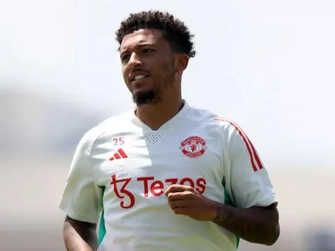 Ten Hag nói rõ 1 điều Jadon Sancho phải làm để thành công