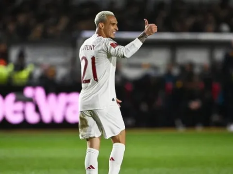 Ten Hag nói thẳng về màn trình diễn của Antony