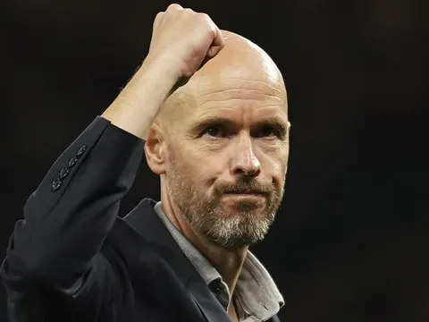 Ten Hag quá cứng, ép học trò ký điều khoản hủy HĐ vì vô kỷ luật