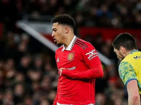 Ten Hag úp mở vị trí mới cho Jadon Sancho