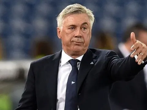 Thái độ của Real đối với tương lai phù thủy tuyến giữa