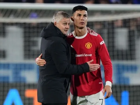 Thái độ mới nhất của Ronaldo sau khi Ole rời Man Utd