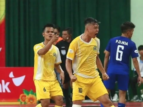 Thái Sơn Nam tiếp tục bị lật đổ