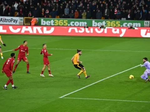 Thảm họa toàn diện, Liverpool thua tan nát 0-3