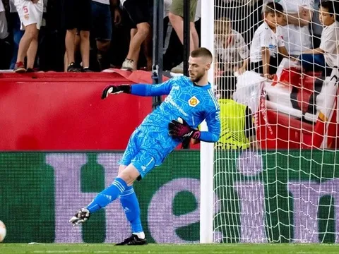 Sự thật gây choáng vụ De Gea rời Man Utd