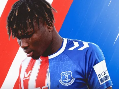 Thần đồng khiến Barca ôm hận chuẩn bị cập bến Premier League