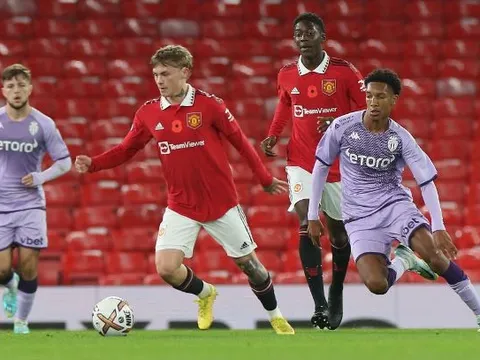 Thần đồng Man United ghi siêu phẩm vào lưới Na Uy