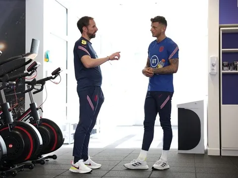 Thăng hoa tột độ, sao Arsenal vẫn nhận cái kết đắng