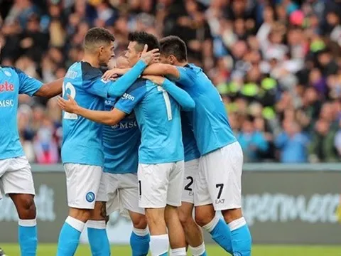 Thắng nghẹt thở trong trận cầu 5 bàn, Napoli xây chắc ngôi đầu Serie A