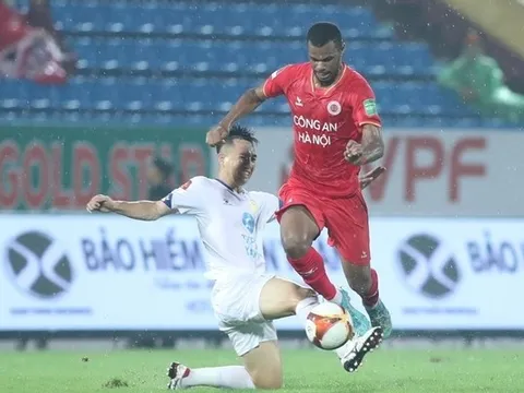 Thắng ở phút bù giờ, Công an Hà Nội trở lại ngôi đầu V-League 2023