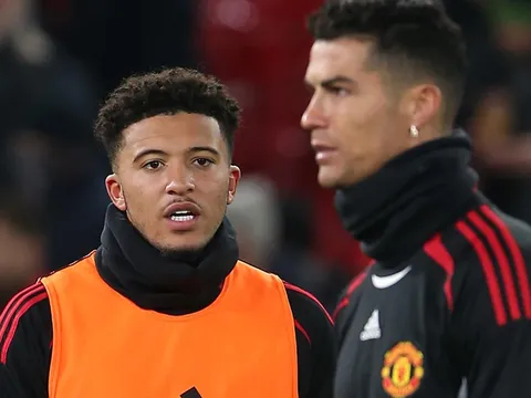 Thất bại của Sancho là do Ronaldo và Cavani?