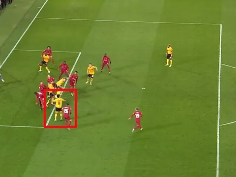 "Thật bực bội và thất vọng khi bị tước bàn trước Liverpool"