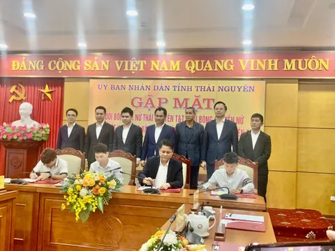 Thay đổi bóng đá Việt Nam, Chủ tịch Hà Nội FC làm ngay 1 việc