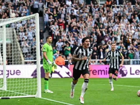 Thấy gì từ màn ra mắt của Sandro Tonali?