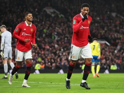 Thay người đúng đắn, Ten Hag đưa M.U vào chung kết