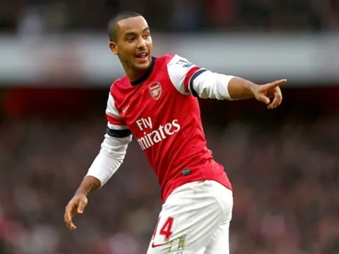 Theo Watcott hâm mộ viên ngọc đầy triển vọng của Arsenal