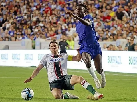 Hình ảnh Drogba xuất hiện, Chelsea tìm thấy chất xúc tác mang lại sự bùng nổ