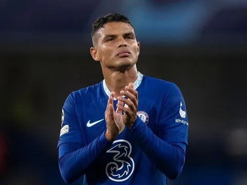 Silva 'quay xe' với Chelsea