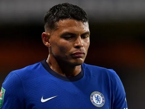 Thiago Silva phản pháo phát ngôn Ronaldo của Paul Scholes